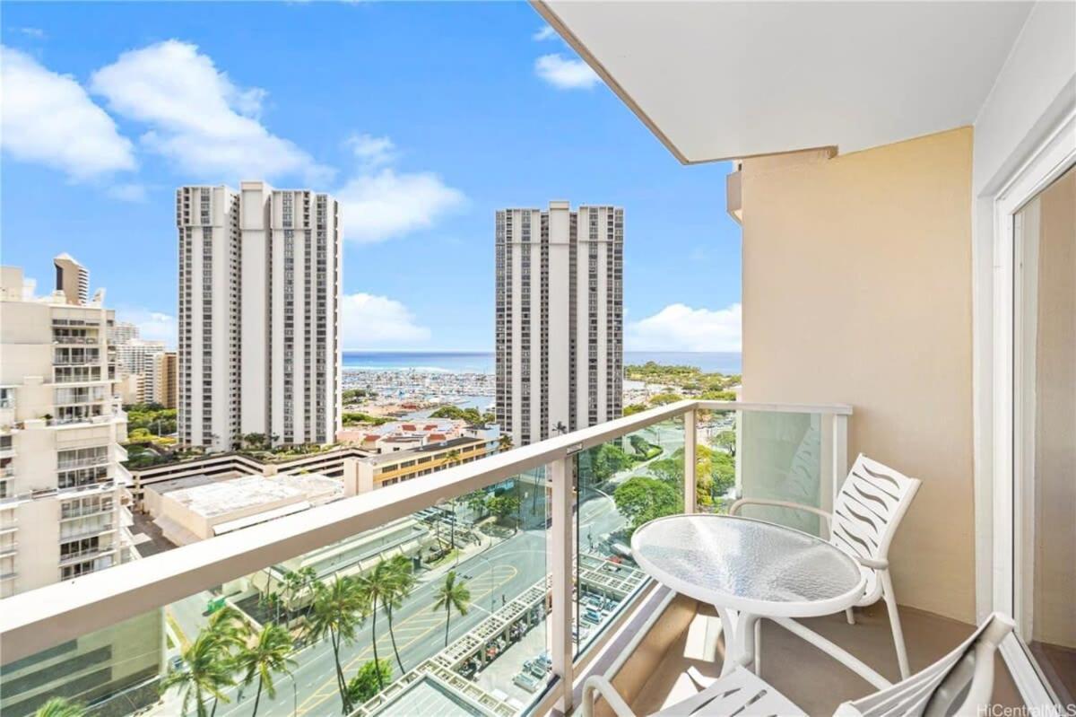 Beautiful Ala Moana Condo Hotel 1212 Гонолулу Экстерьер фото