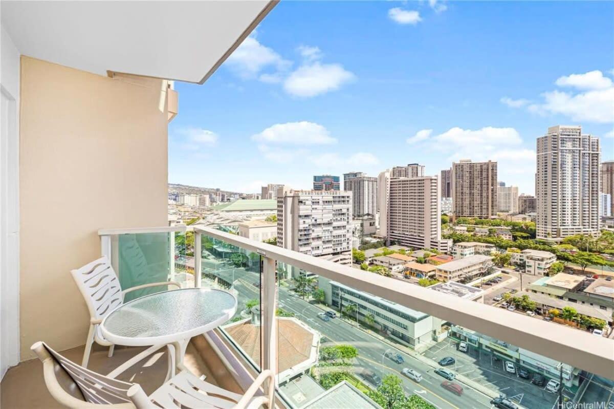 Beautiful Ala Moana Condo Hotel 1212 Гонолулу Экстерьер фото